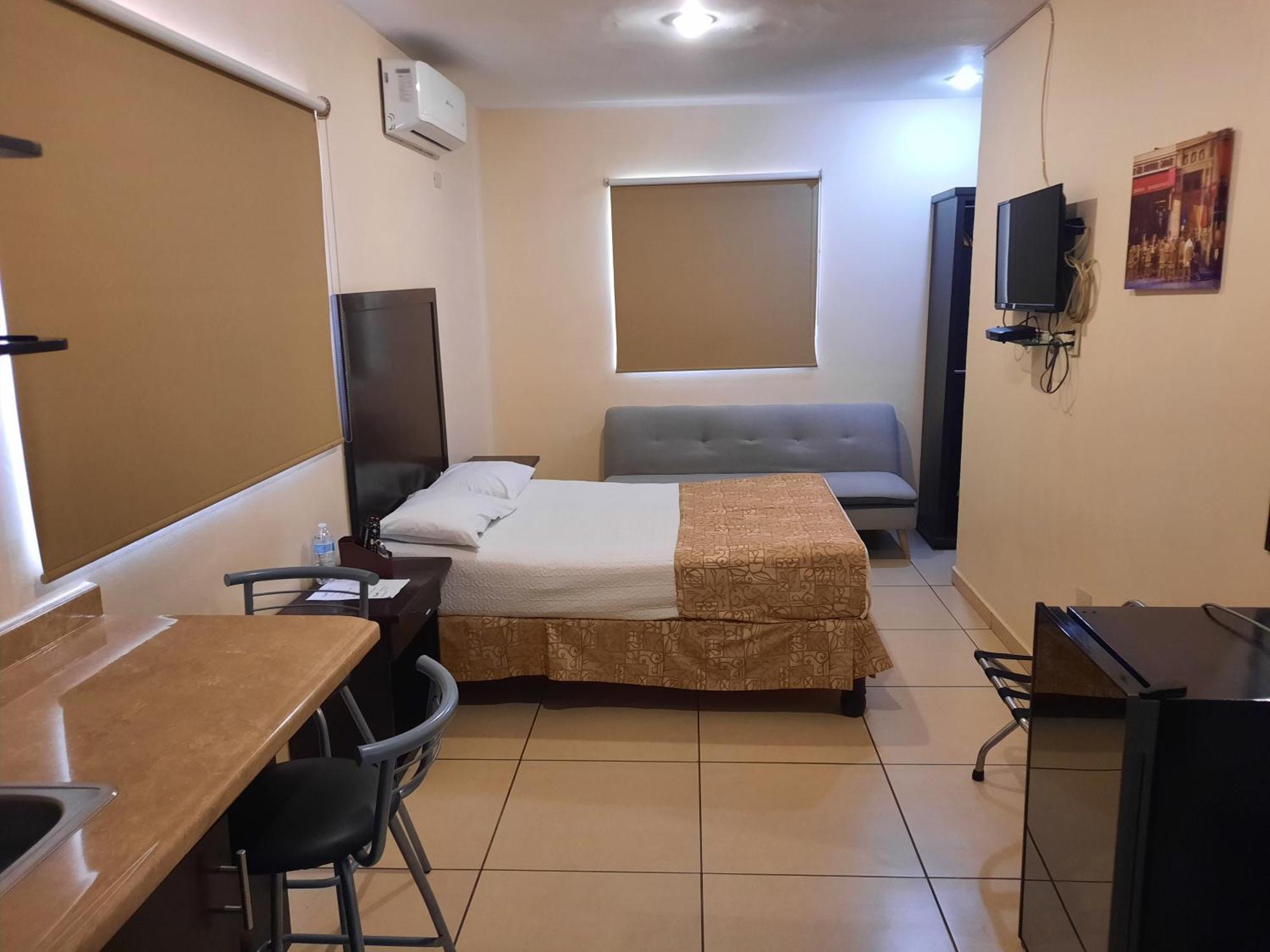Hgen Rooms & Suites Los Mochis Esterno foto